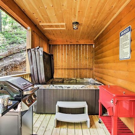 Gatlinburg Cabin With Hot Tub 5 Mi To Downtown Exterior foto