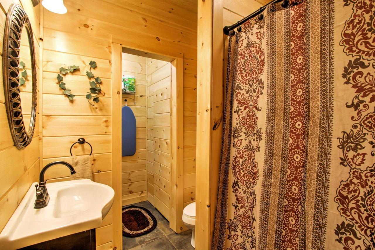 Gatlinburg Cabin With Hot Tub 5 Mi To Downtown Exterior foto