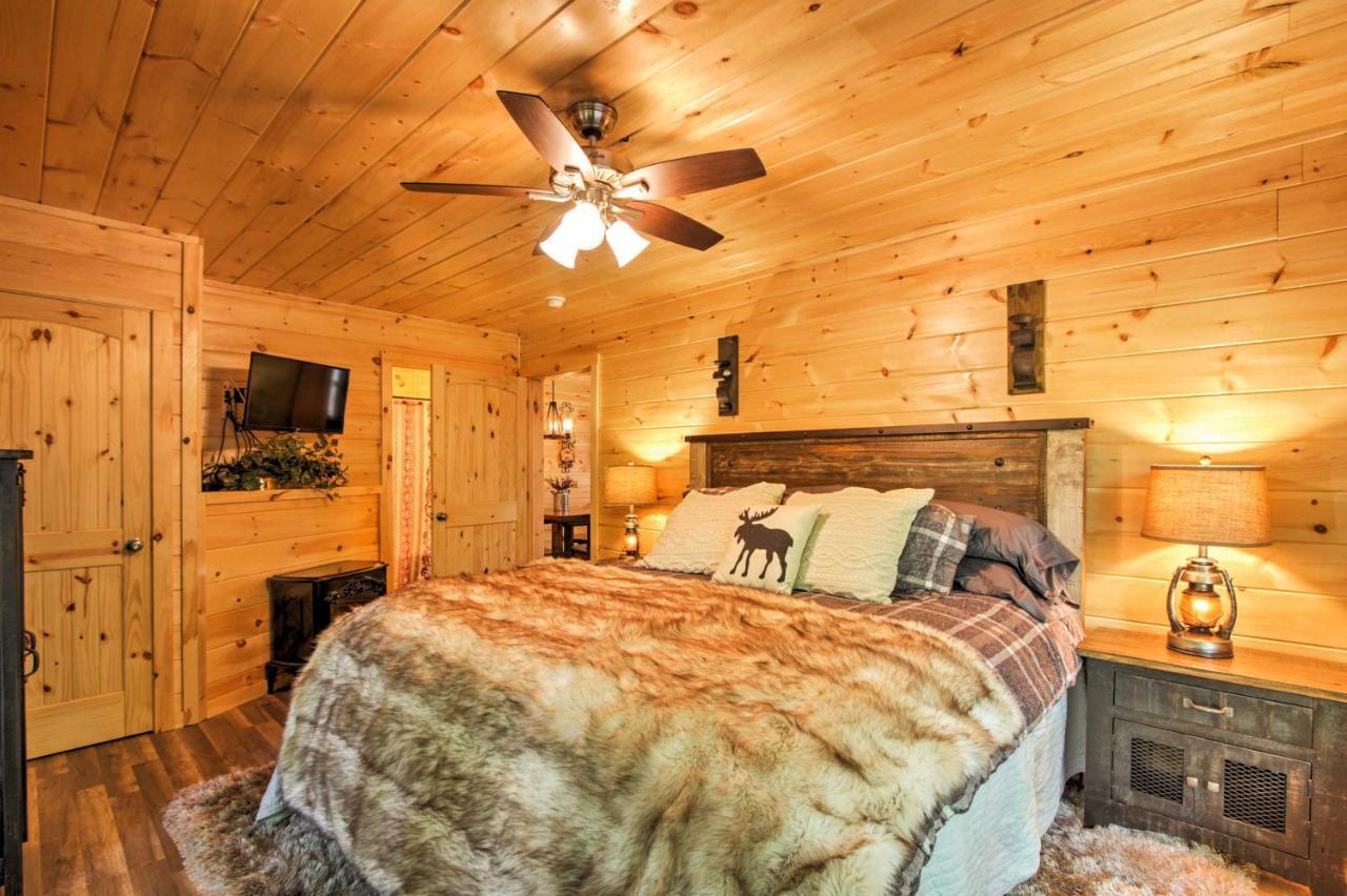 Gatlinburg Cabin With Hot Tub 5 Mi To Downtown Exterior foto