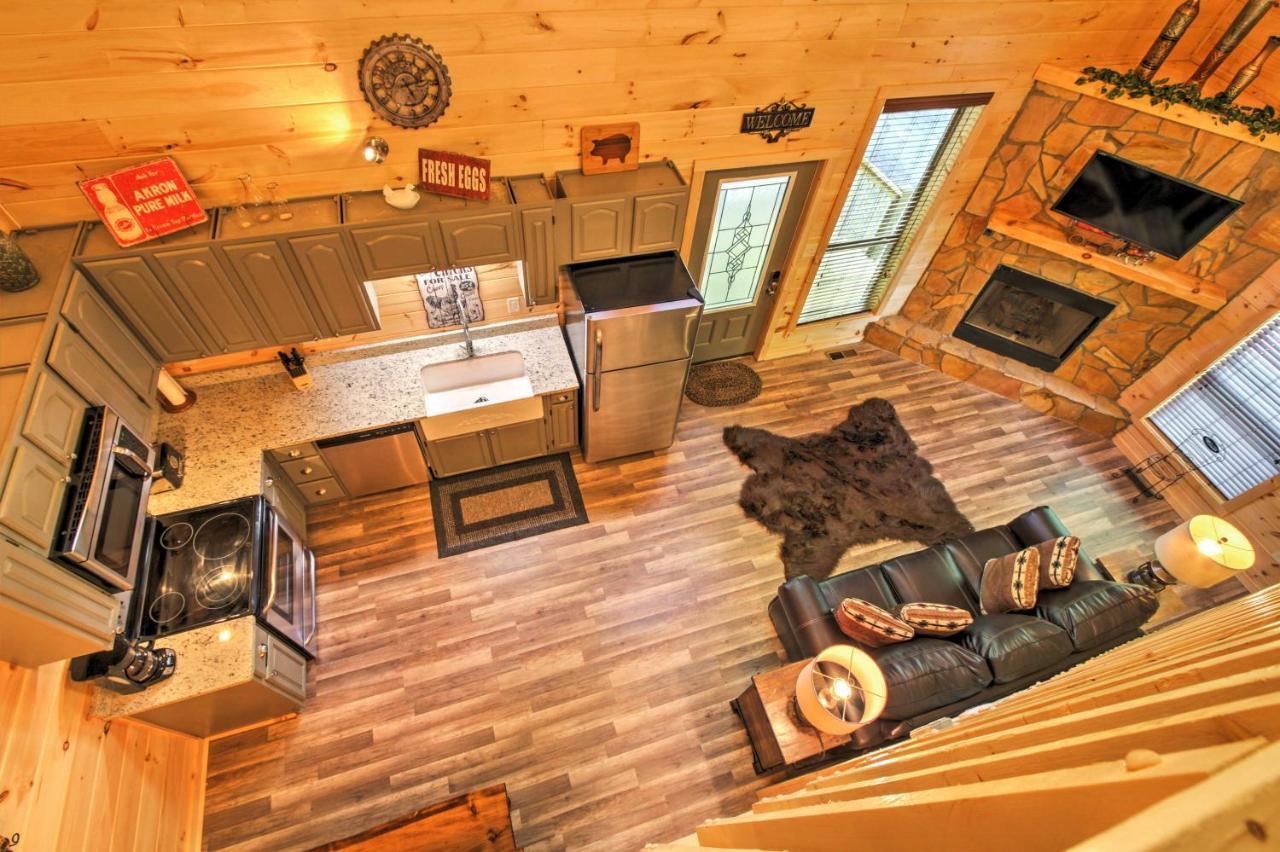 Gatlinburg Cabin With Hot Tub 5 Mi To Downtown Exterior foto